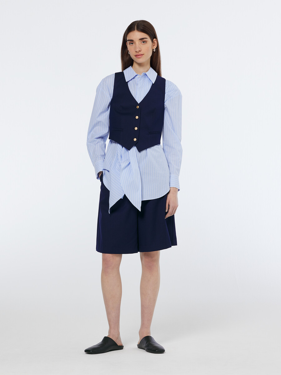 weste aus gabardine-twill mit gekreuztem rückenausschnitt