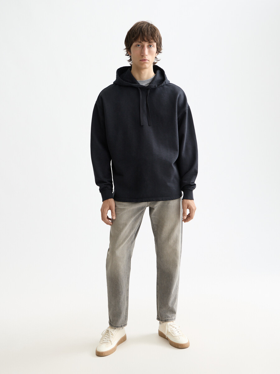 essentials – hoodie mit gesticktem logo