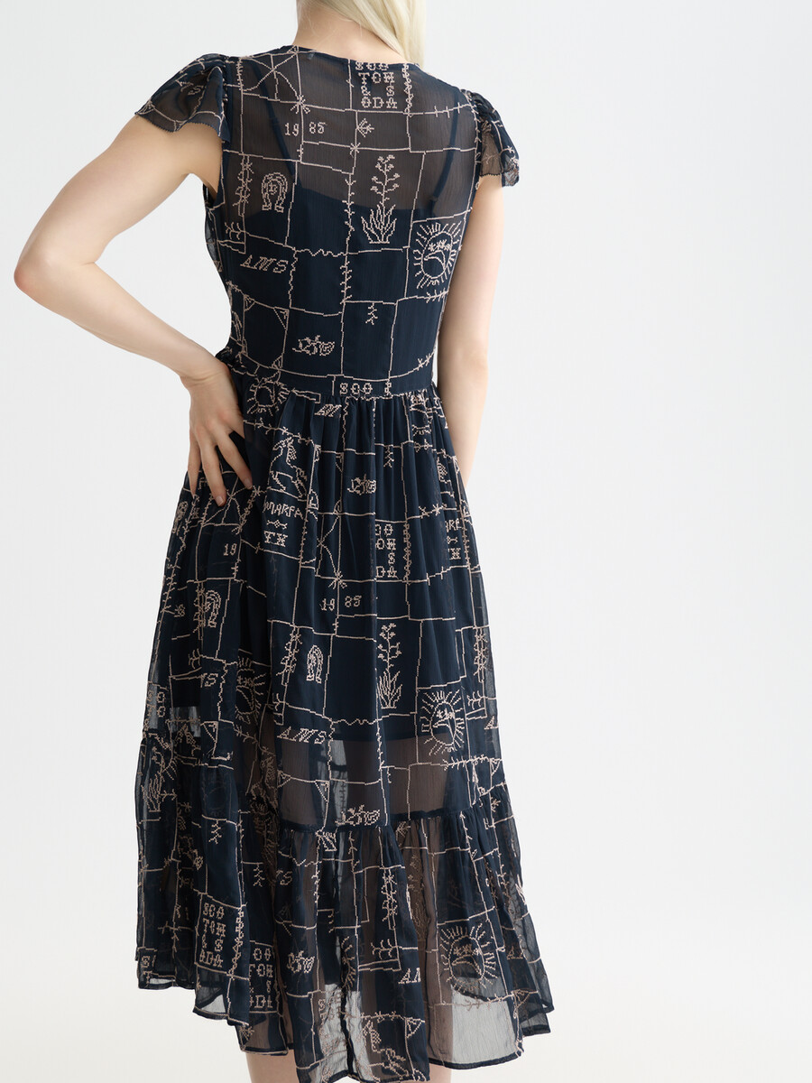 midikleid mit kreuzstichstickerei
