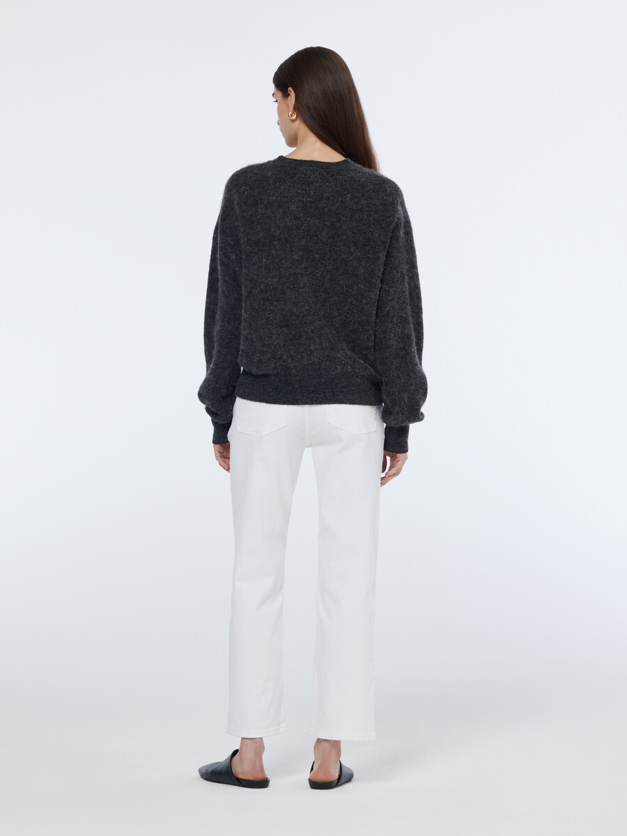 essentials — the sky straight jeans cool white
