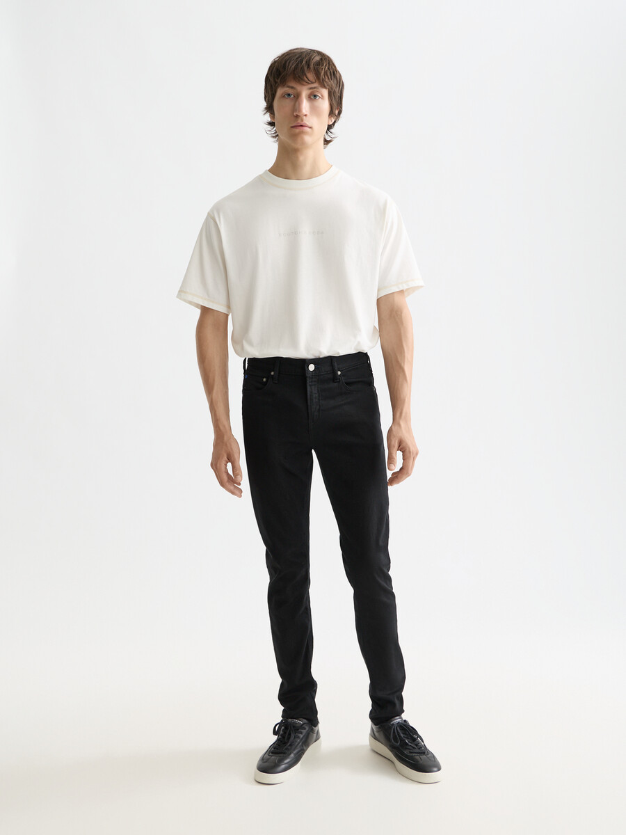 essentials — skim skinny jeans stay black