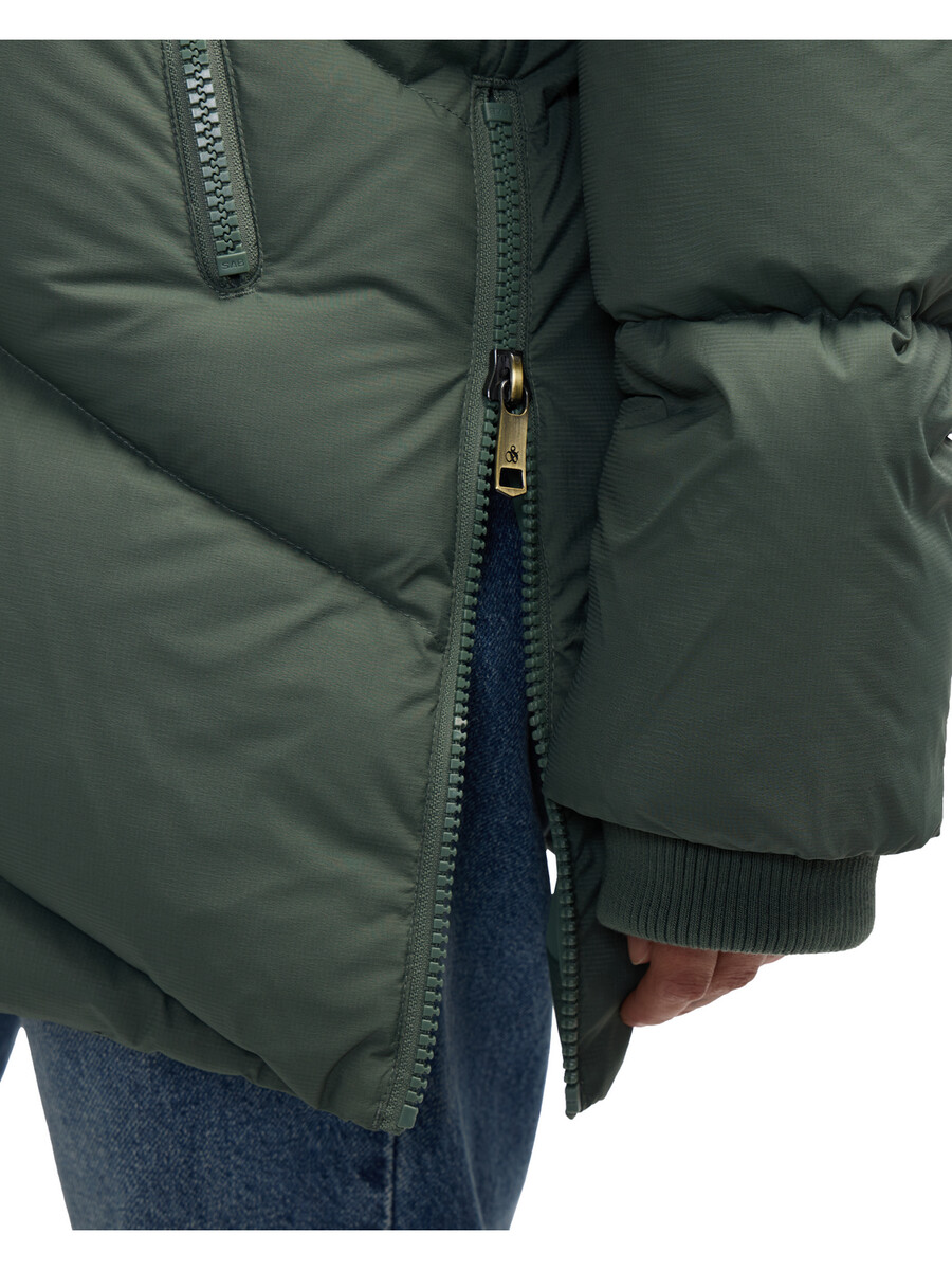fallon boxy inverted chevron stepp-puffer