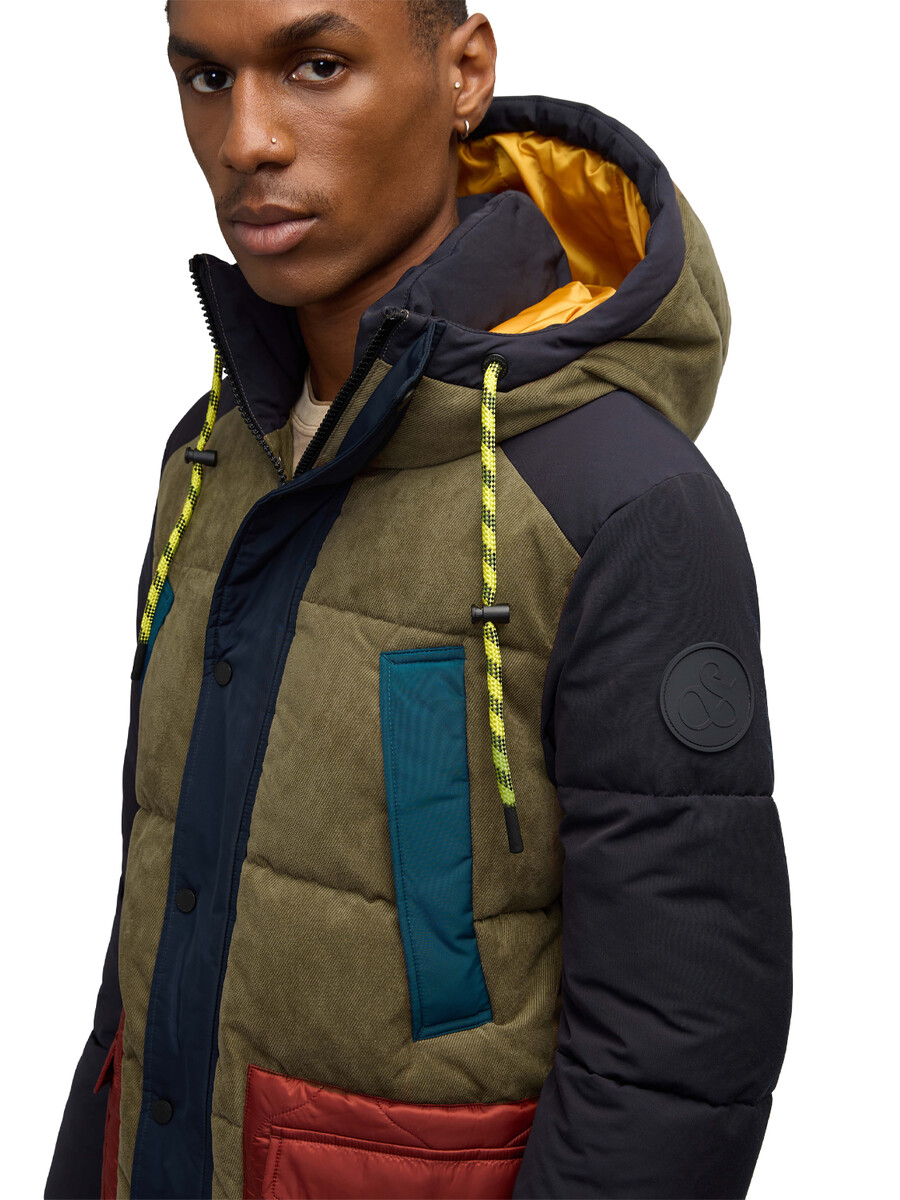 arza mixed media steppparka