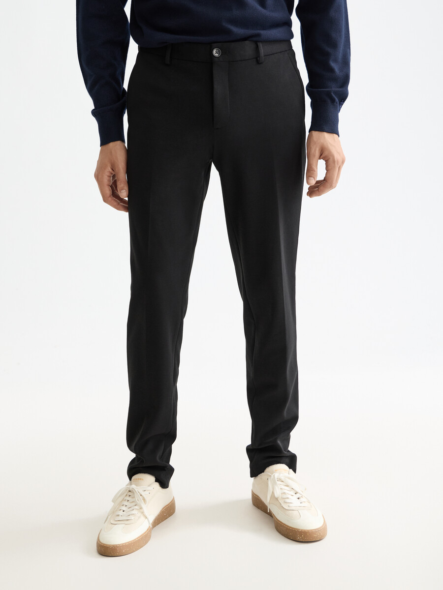 core mott tailored knitted yarn dyed chino