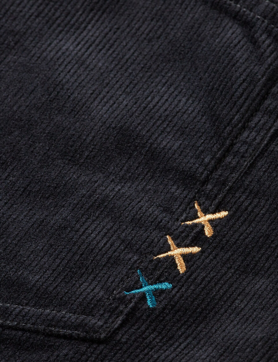 die zee-straight-pants aus farbigem cord