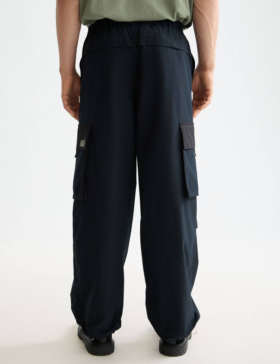 daze - cargohose aus nylon-mischgewebe mit rippstop-beschichtung und weiter passform