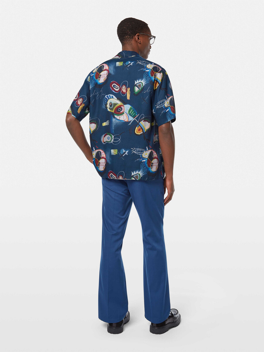 abstract island kurzarm-tencel-hemd mit lockerer passform