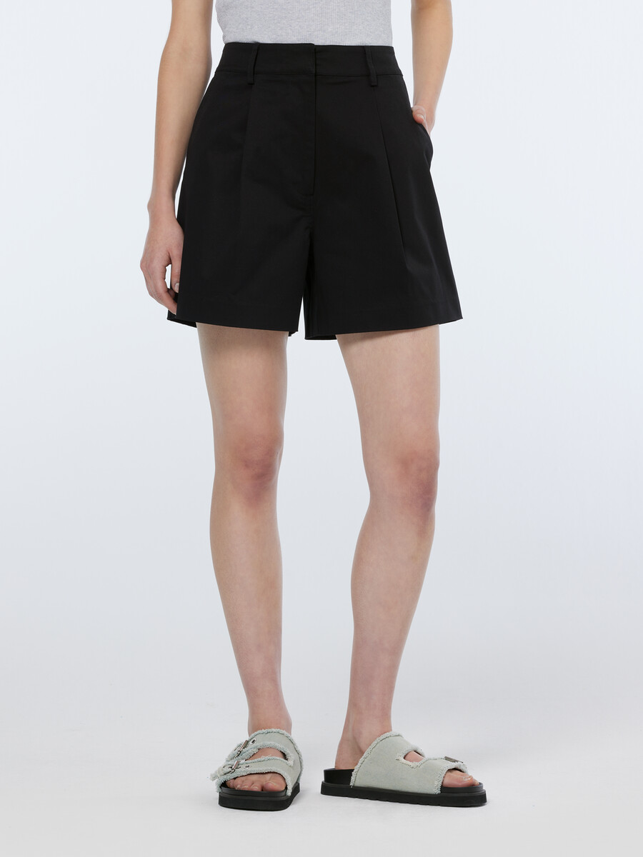 essentials — abbott chino short