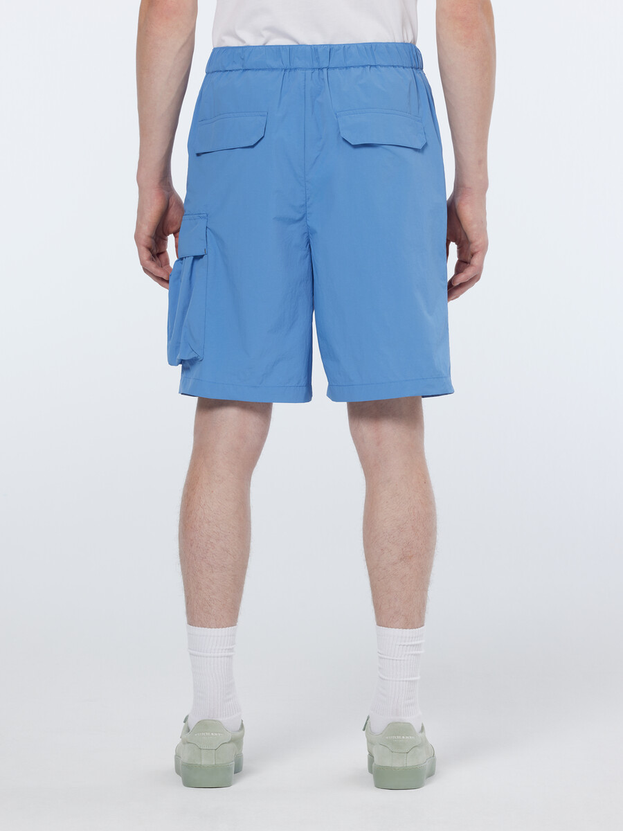 leichte nylon-cargoshorts mit lockerer passform