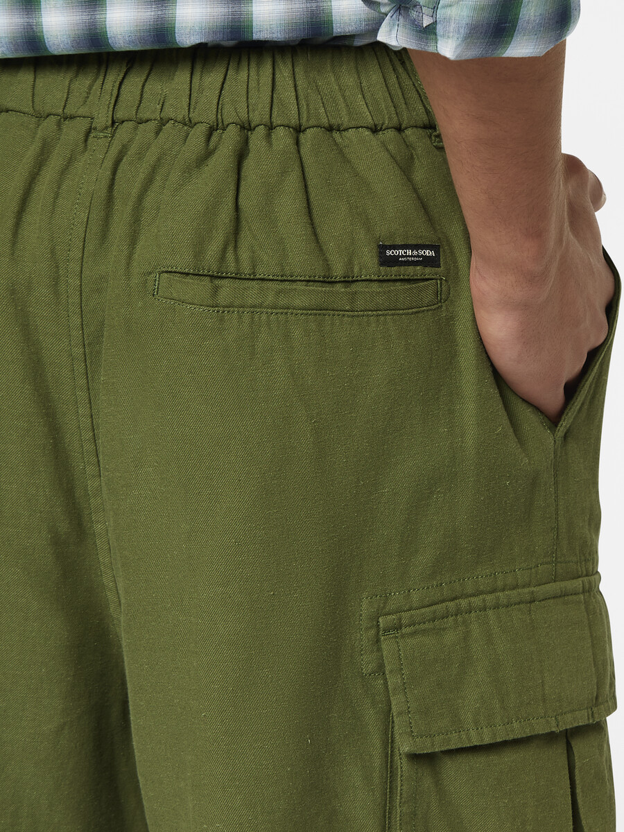 cargo-shorts aus baumwoll-leinen-mischgewebe mit lockerer passform