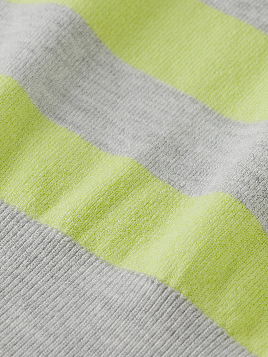 gestreifte strickweste mit rundhalsausschnitt