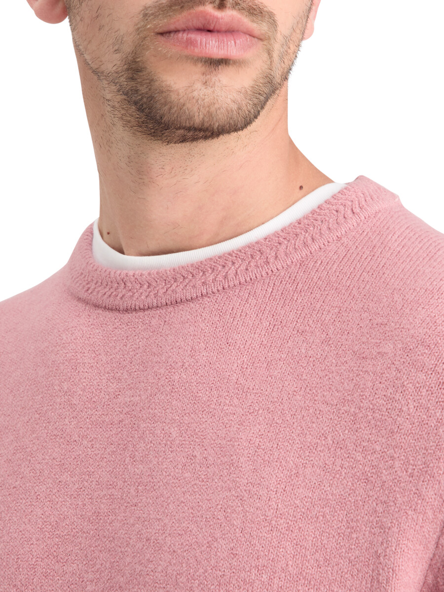 normal geschnittener weicher strickpullover