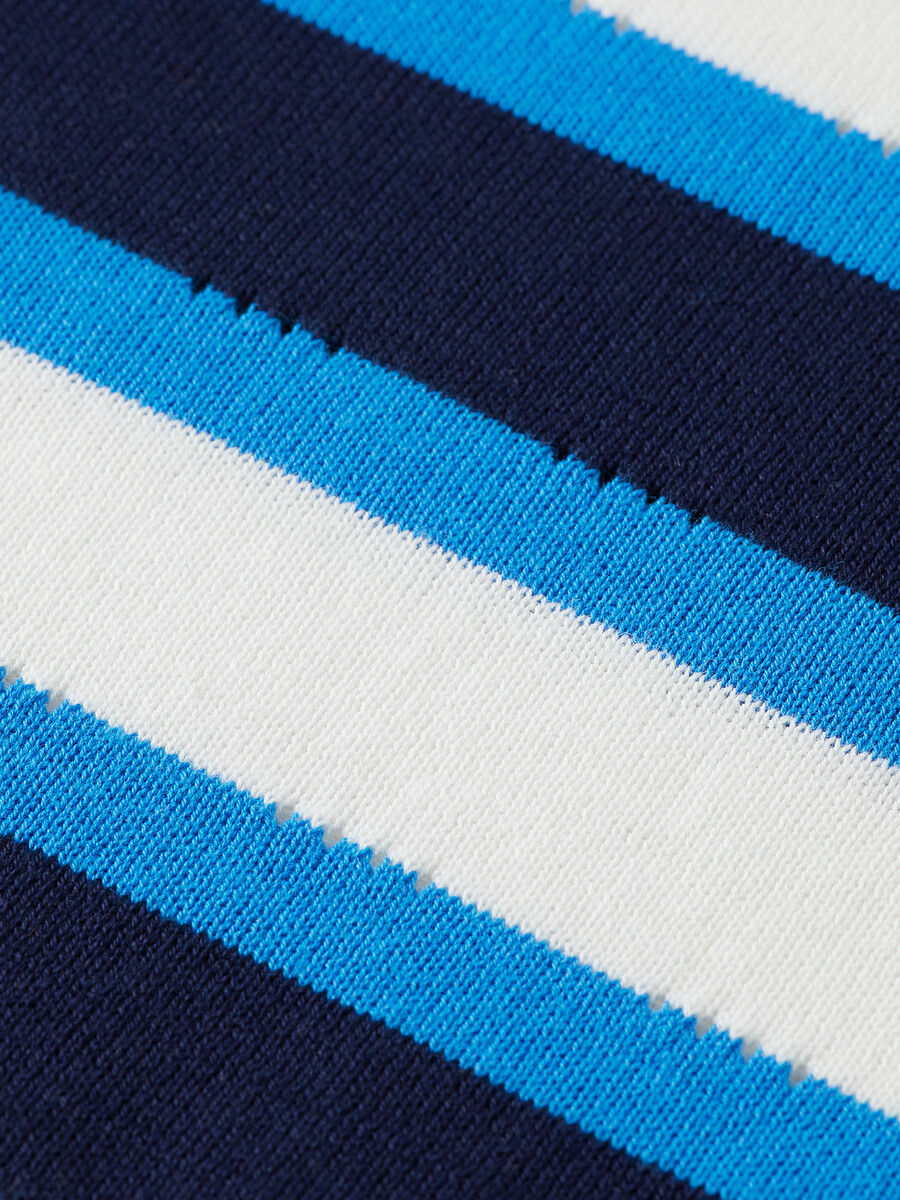 gestreiftes strick-t-shirt mit v-ausschnitt