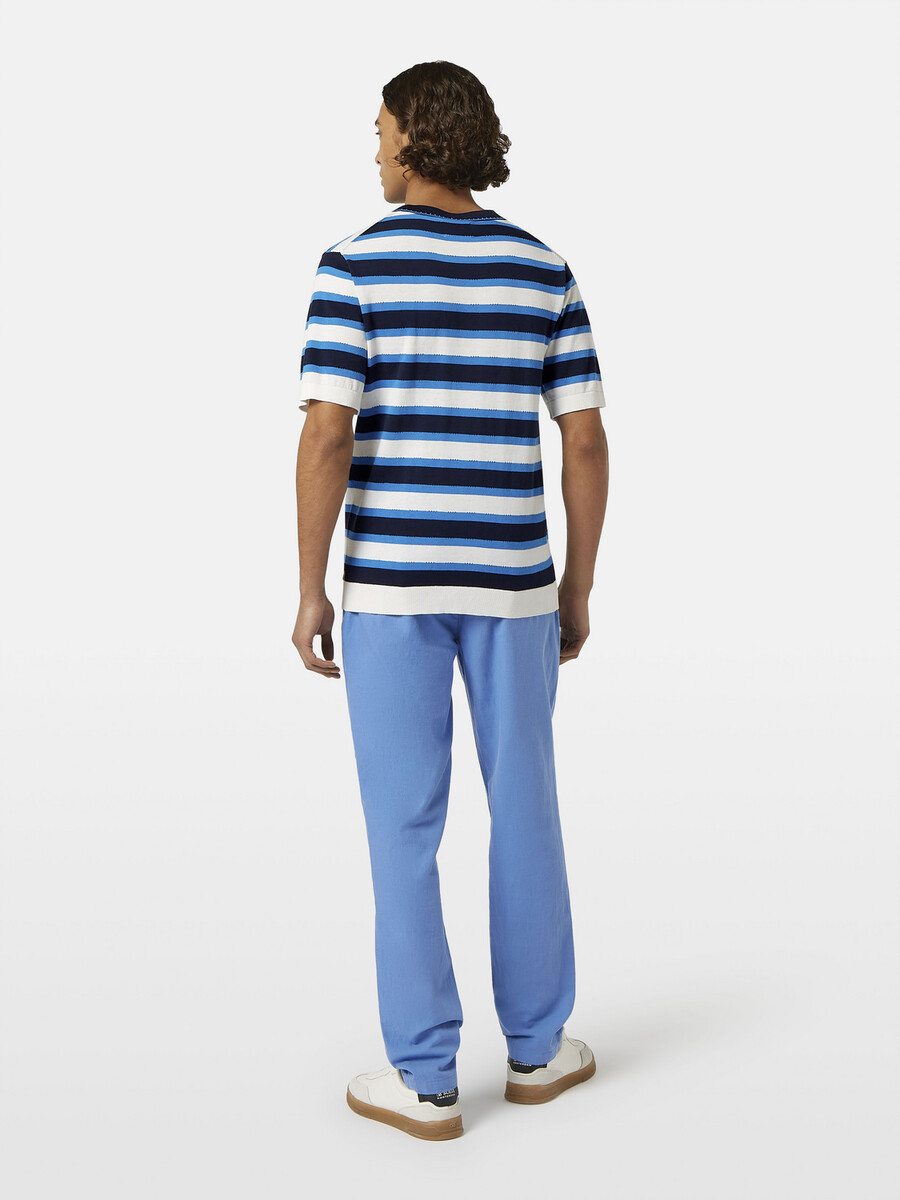 gestreiftes strick-t-shirt mit v-ausschnitt