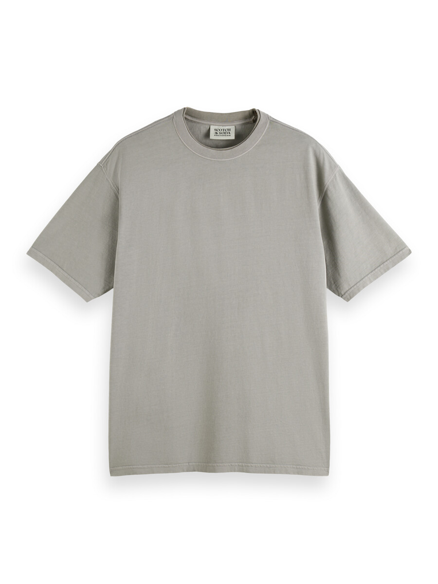 lässiges stückgefärbtes t-shirt