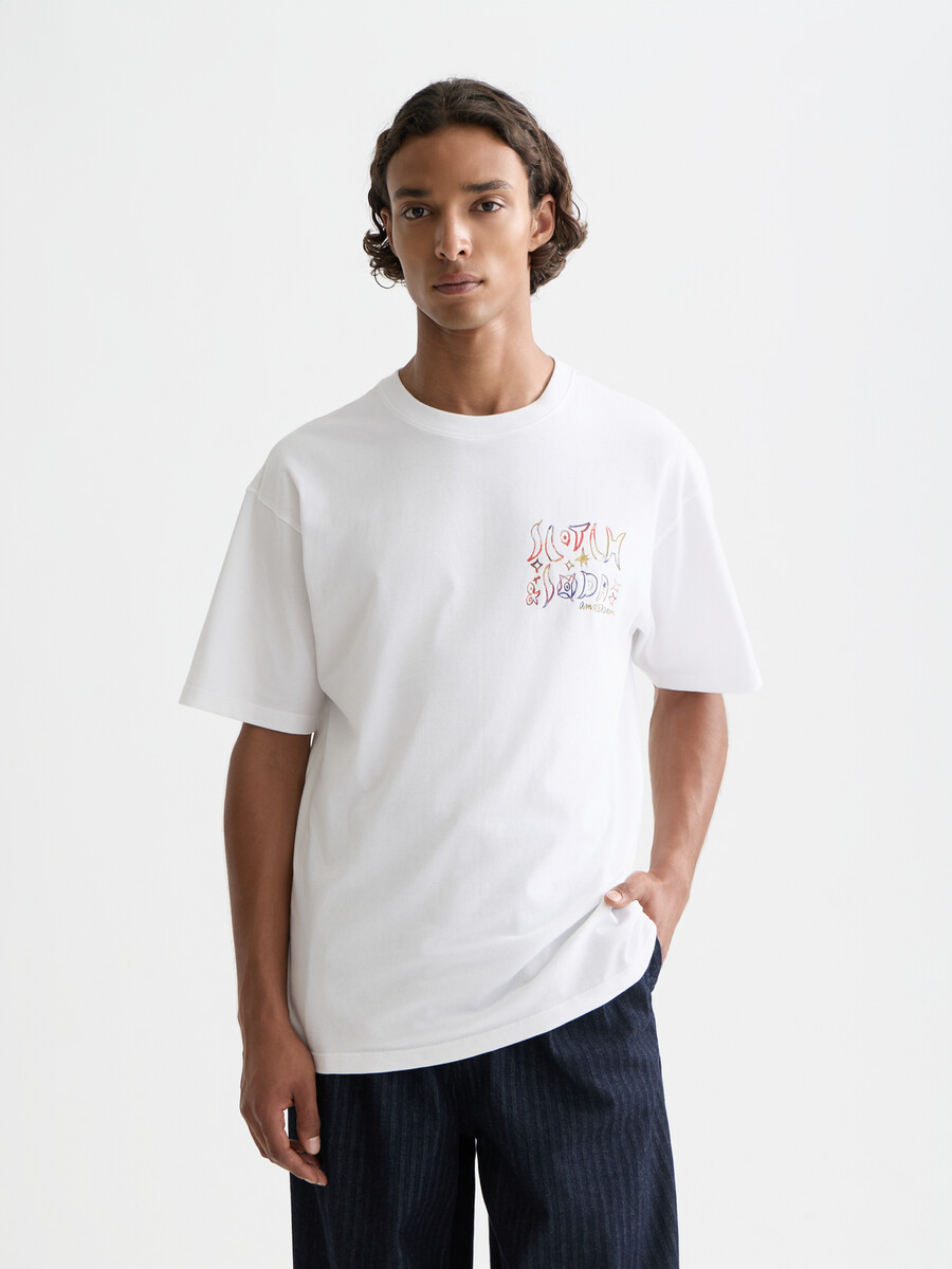 t-shirt mit motiven auf vorder- und rückseite bequeme passform
