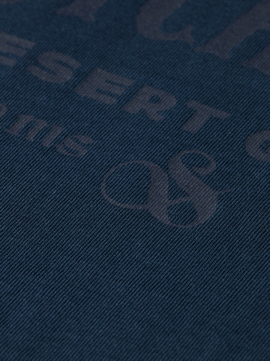 t-shirt mit lockerer passform und frontmotiv