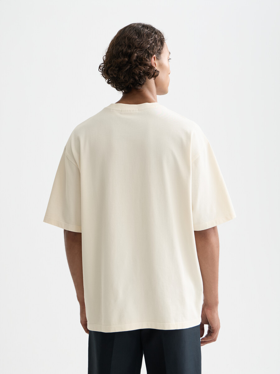 locker geschnittenes t-shirt mit kreuzstich-frontmotiv