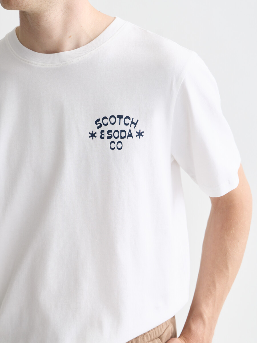 t-shirt mit brustmotiv normale passform