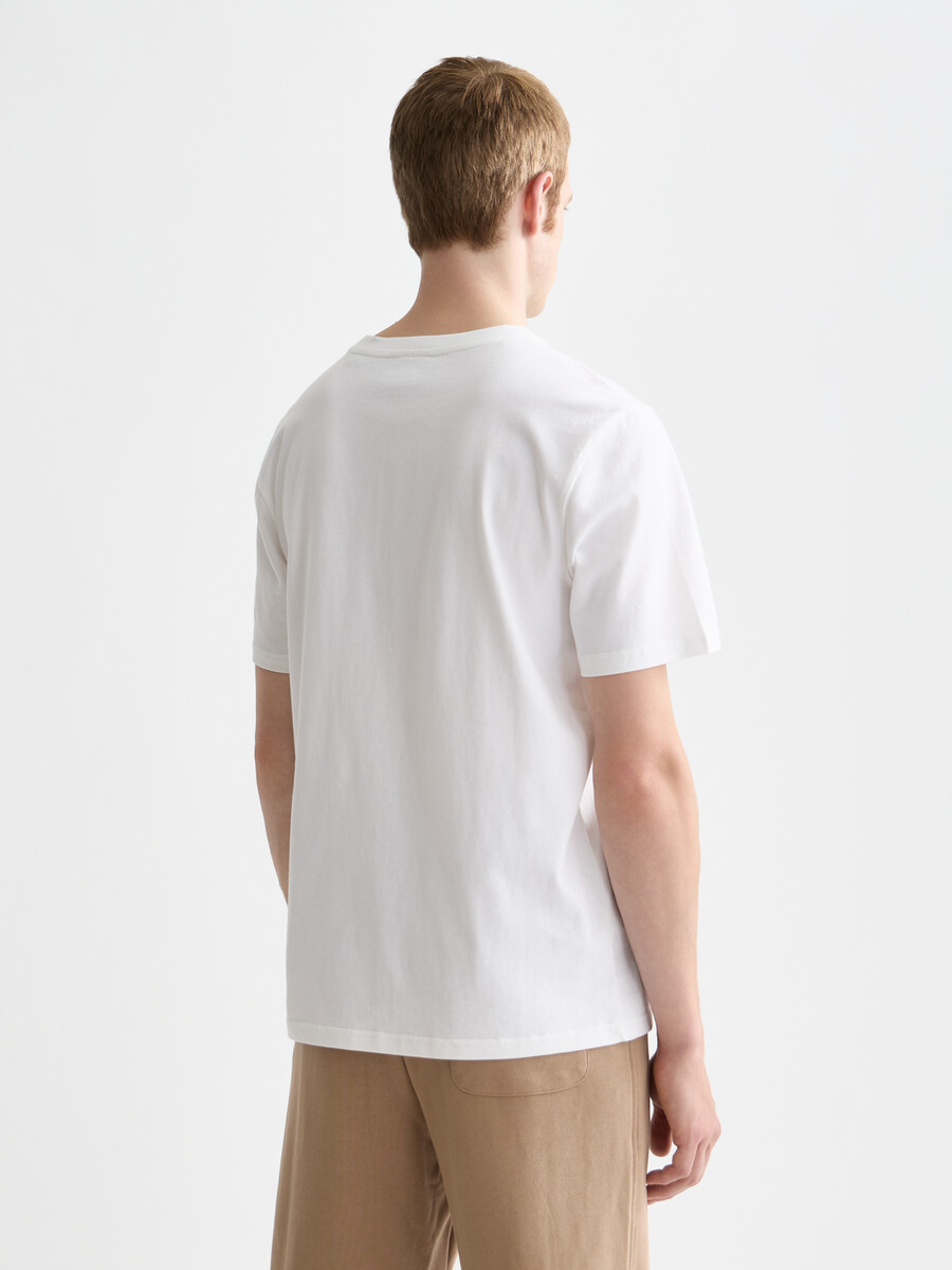 t-shirt mit brustmotiv normale passform