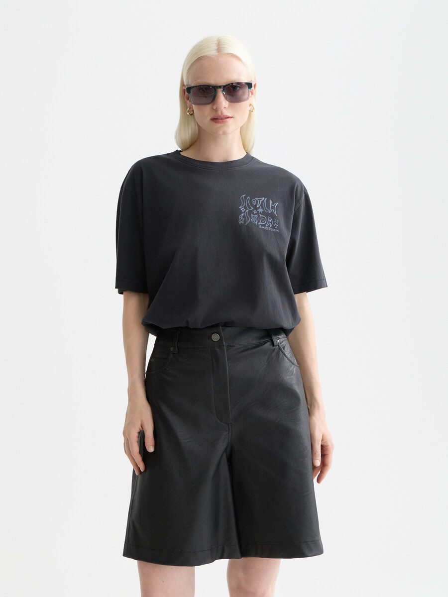 lockeres t-shirt mit gewaschenem aufdruck