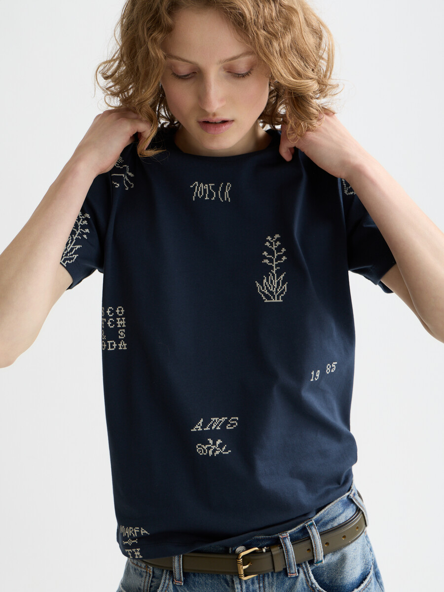 bedrucktes t-shirt in regulärer passform
